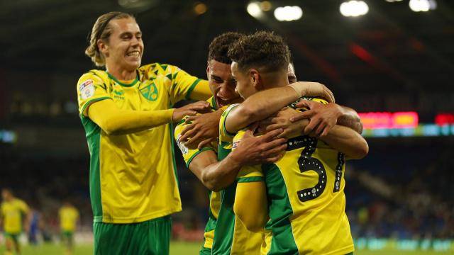 莱切斯特城力克对手，雄心壮志争夺冠军宝座的简单介绍